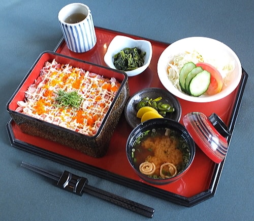 カニ重定食